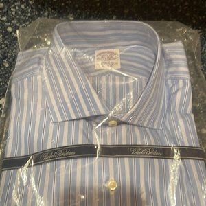Brand new Brooks Brothers dress shirt 16 1/2 x 33